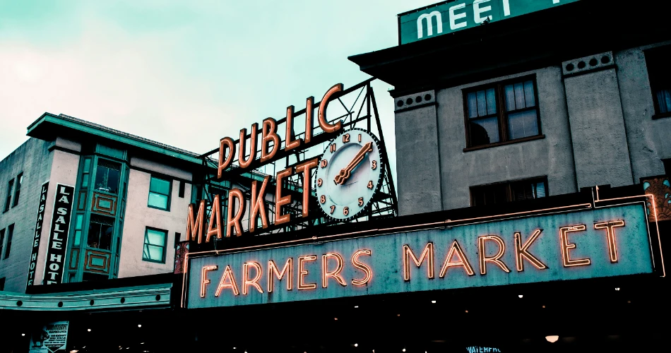 Discovering Seattle: An Insider's Guide to the City