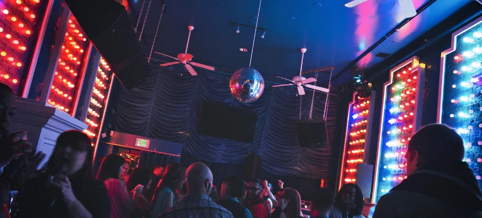 20 Mejores Lugares de Vida Nocturna en Seattle, WA